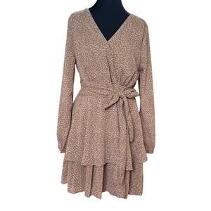NWT Japna beige spotted ruffle plunge neckline long sleeve tiered dress‎ SIZE L